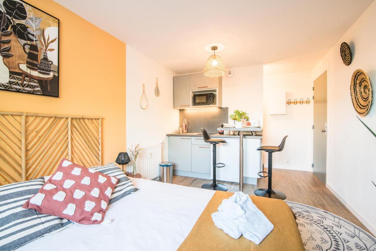 Tram - L'Absolu Apartment Страсбург Екстериор снимка